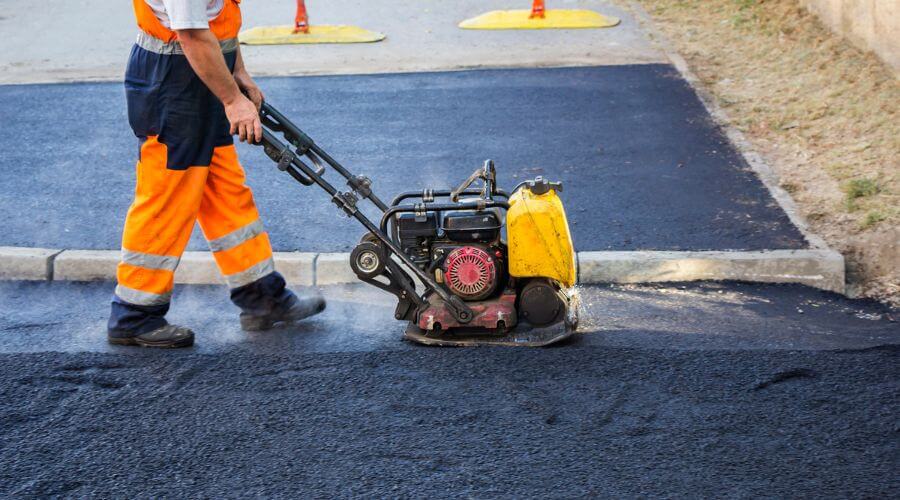 Professional gutter cleaning in Carpenter, SD